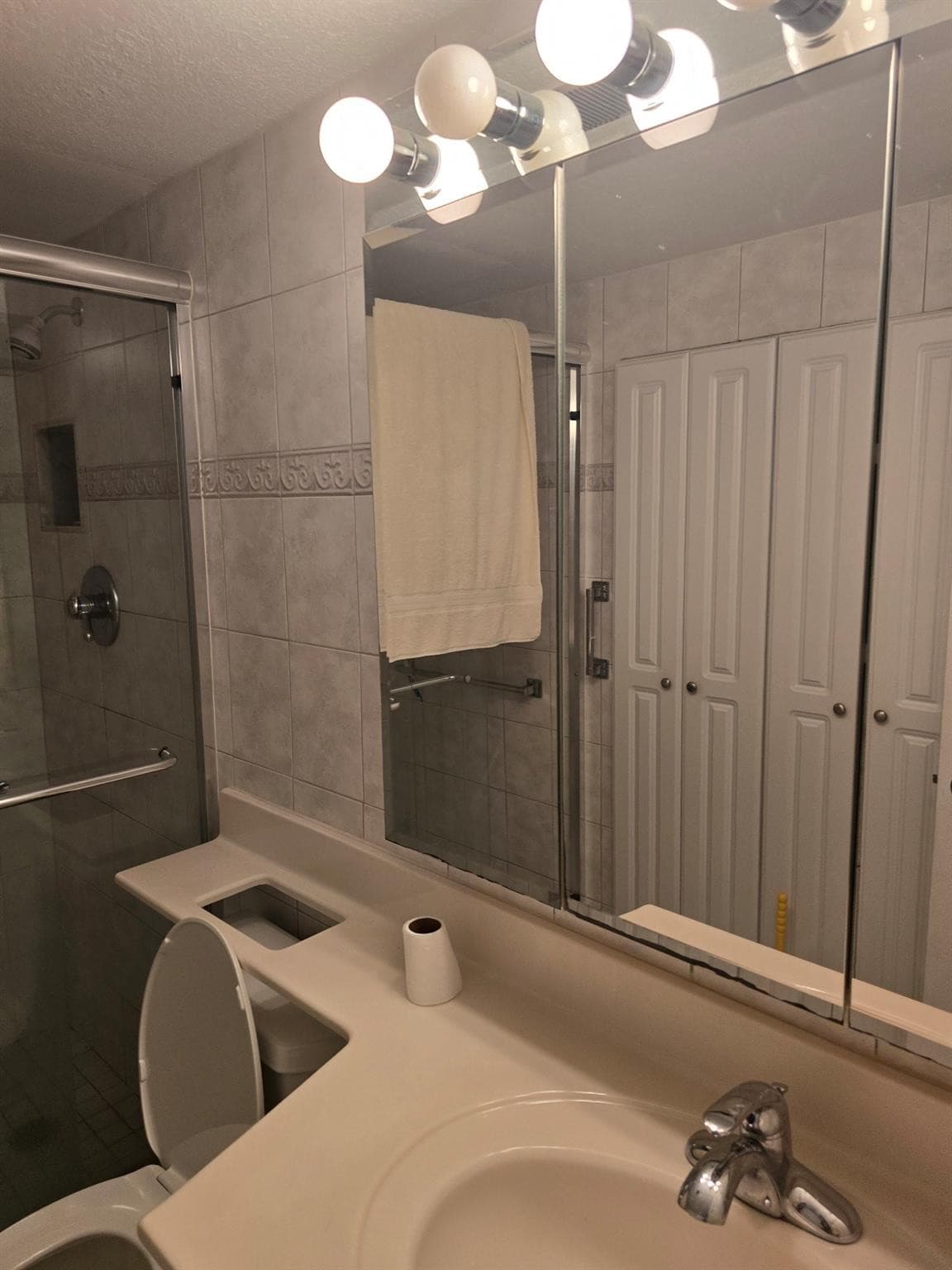Condominium in Pompano Beach — photo 23 of 37