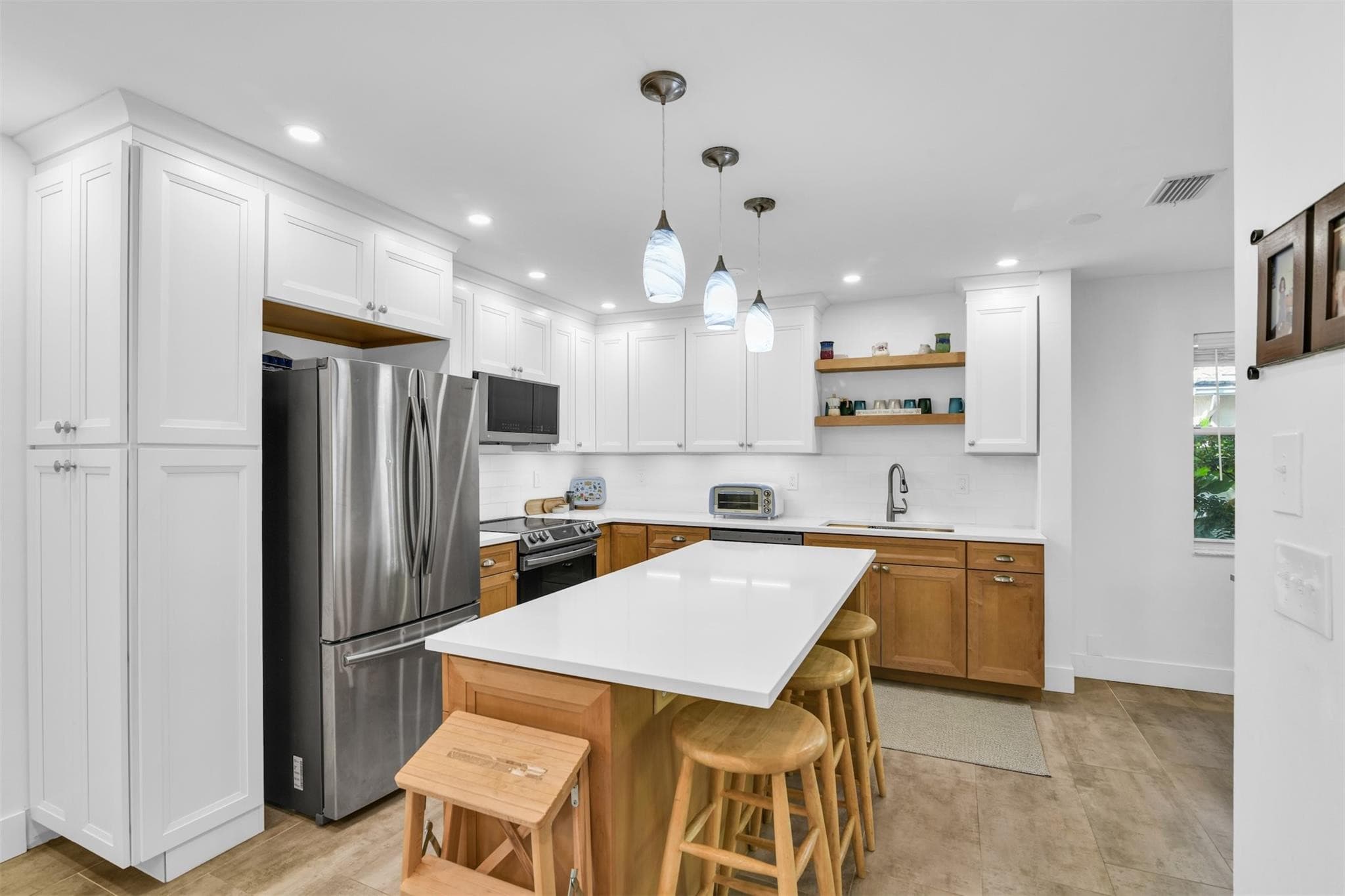 843 NW 98th Avenue, Plantation, FL 33324 — photo 10 of 56