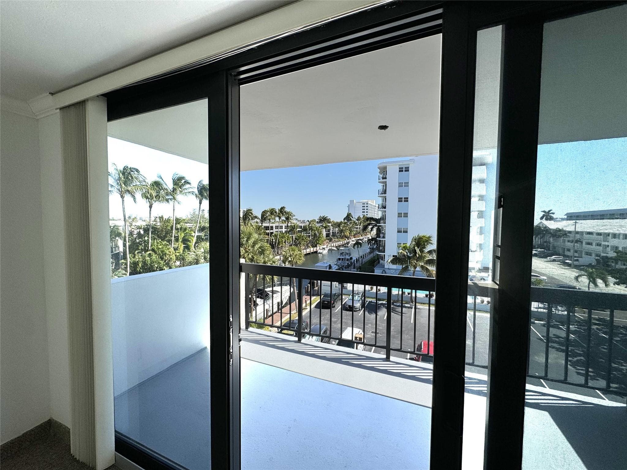 4800 Bayview Drive 406, Fort Lauderdale, FL 33308 — photo 1 of 26