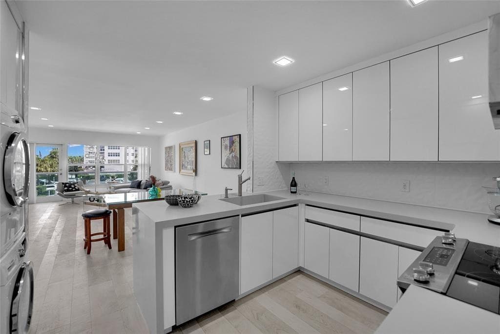 3550 Galt Ocean Drive 208, Fort Lauderdale, FL 33308 — photo 6 of 49