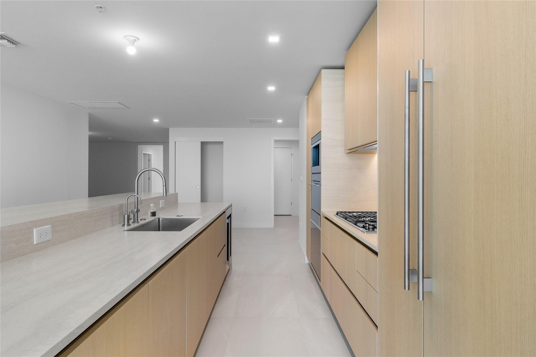 900 N Ocean Boulevard 504, Pompano Beach, FL 33062 — photo 11 of 63