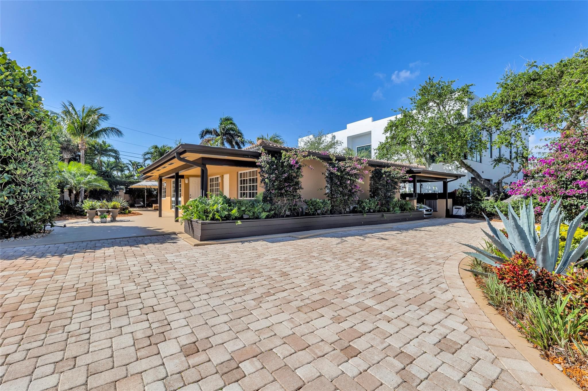 258 Basin Drive, Lauderdale-By-The-Sea, FL 33308 — photo 17 of 76