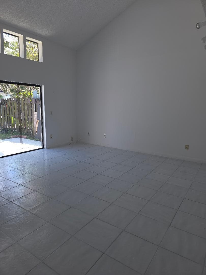 7474 NW 34th Street 7474, Lauderhill, FL 33319 — photo 16 of 21
