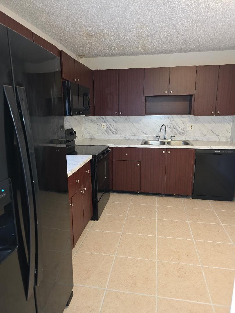 7474 NW 34th Street 7474, Lauderhill, FL 33319 — photo 18 of 21