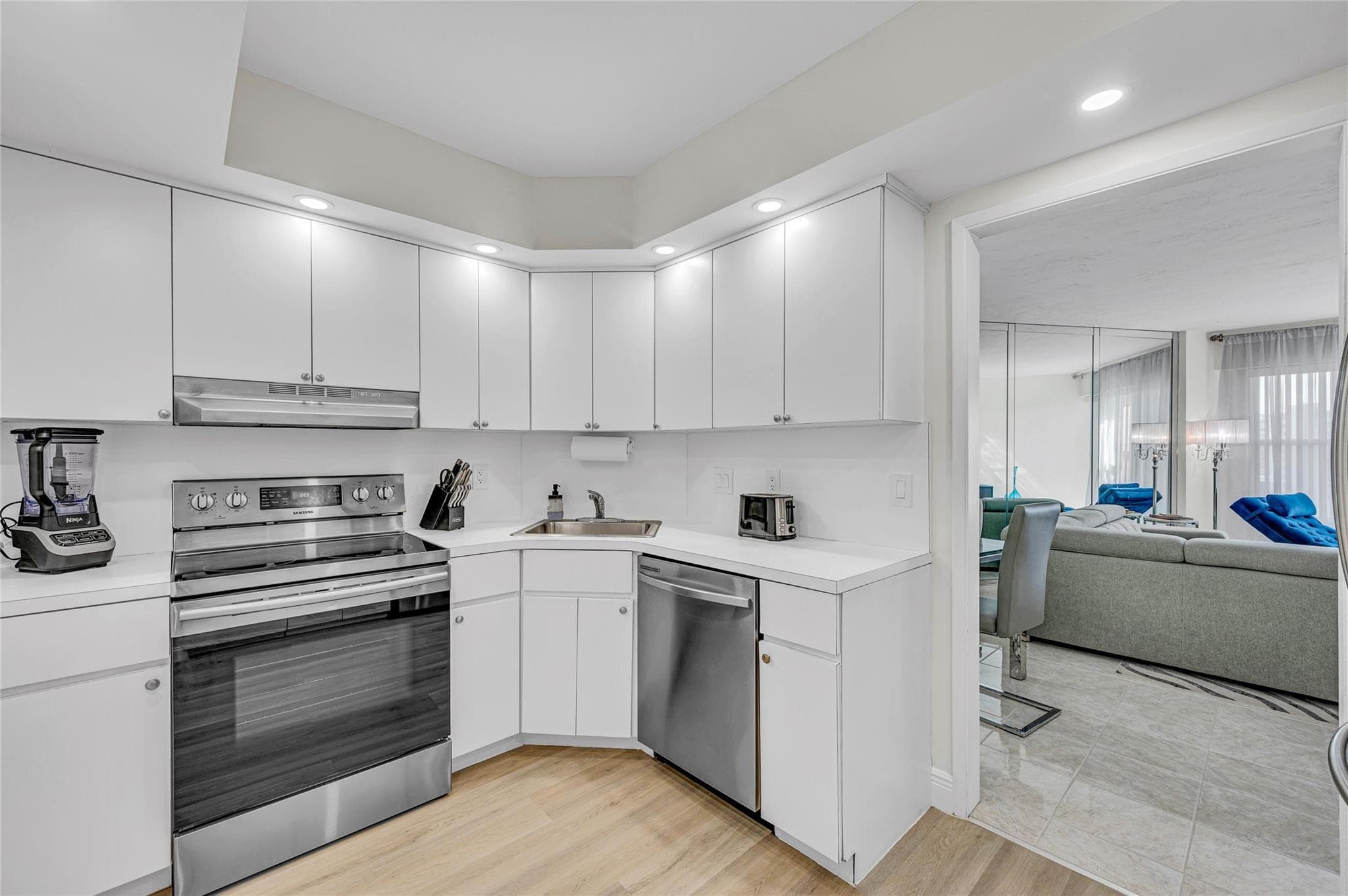 3700 Galt Ocean Drive 1114, Fort Lauderdale, FL 33308 — photo 10 of 39
