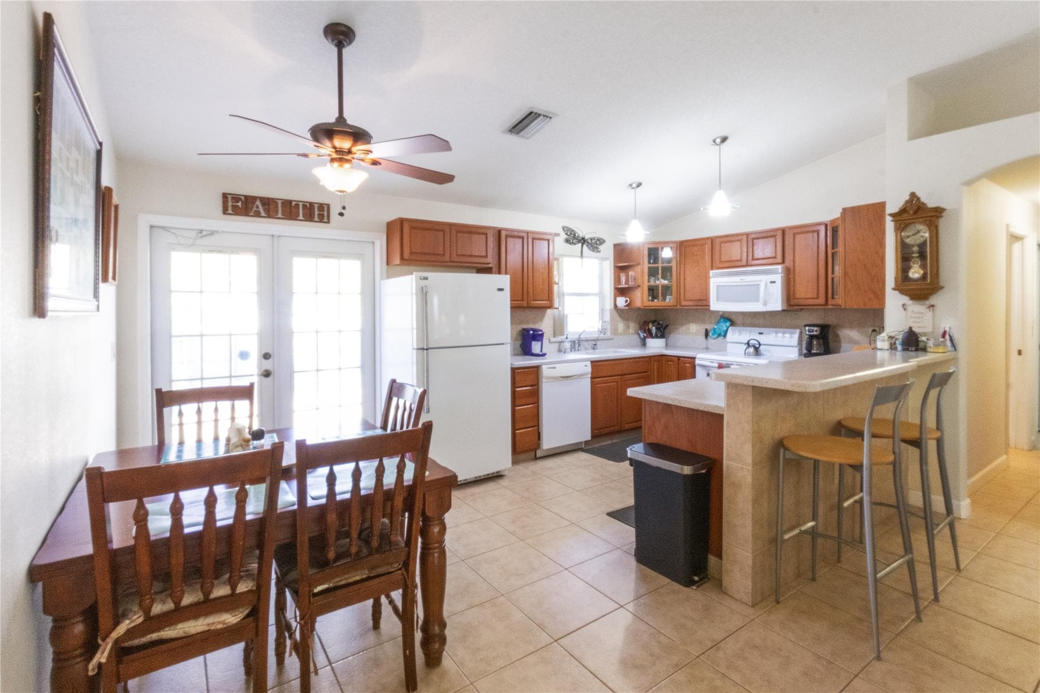 2321 NW 4th Street, Okeechobee, FL 34972 — photo 7 of 37