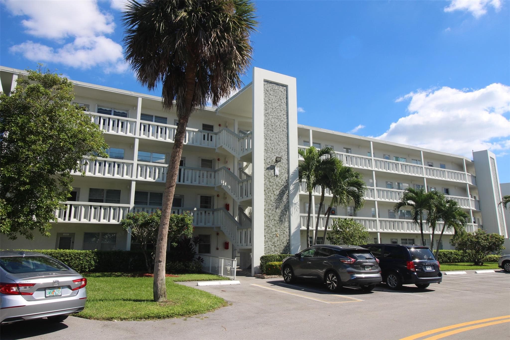 2045 Newport N 2045, Deerfield Beach, FL 33442 — photo 27 of 61