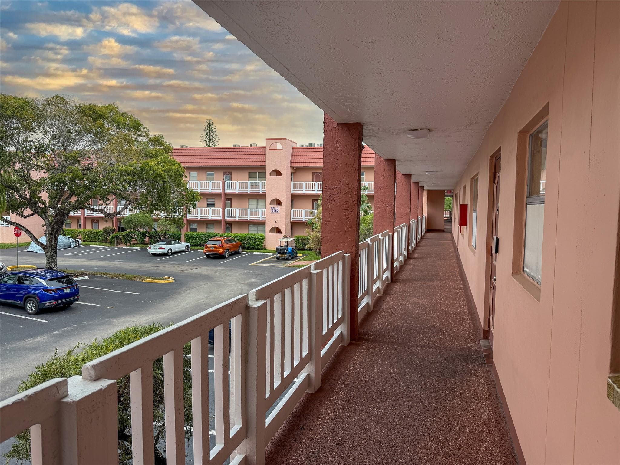 9460 Sunrise Lake Boulevard 212, Sunrise, FL 33322 — photo 6 of 34