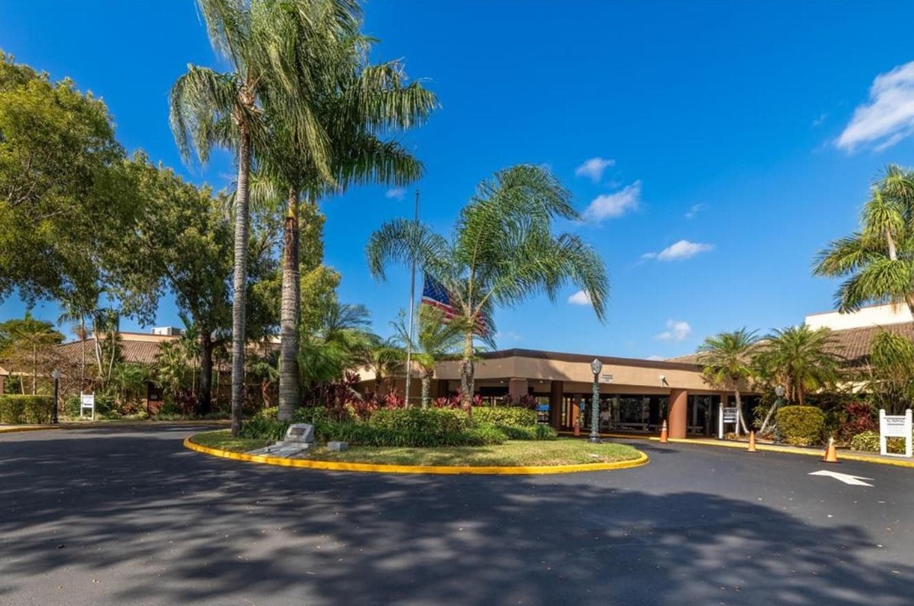 9460 Sunrise Lake Boulevard 212, Sunrise, FL 33322 — photo 28 of 34