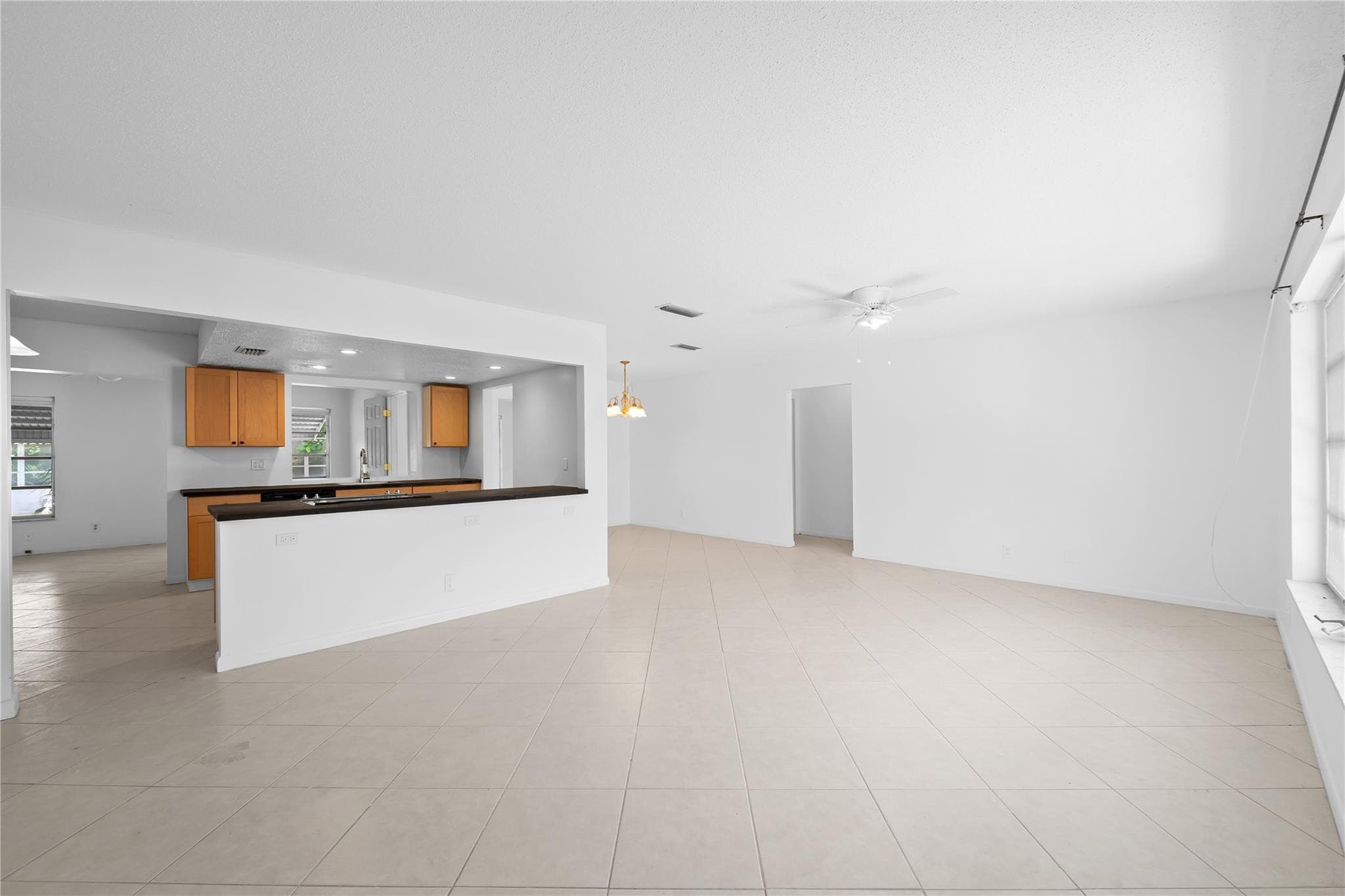 7005 NW 11th Street, Margate, FL 33063 — photo 12 of 32