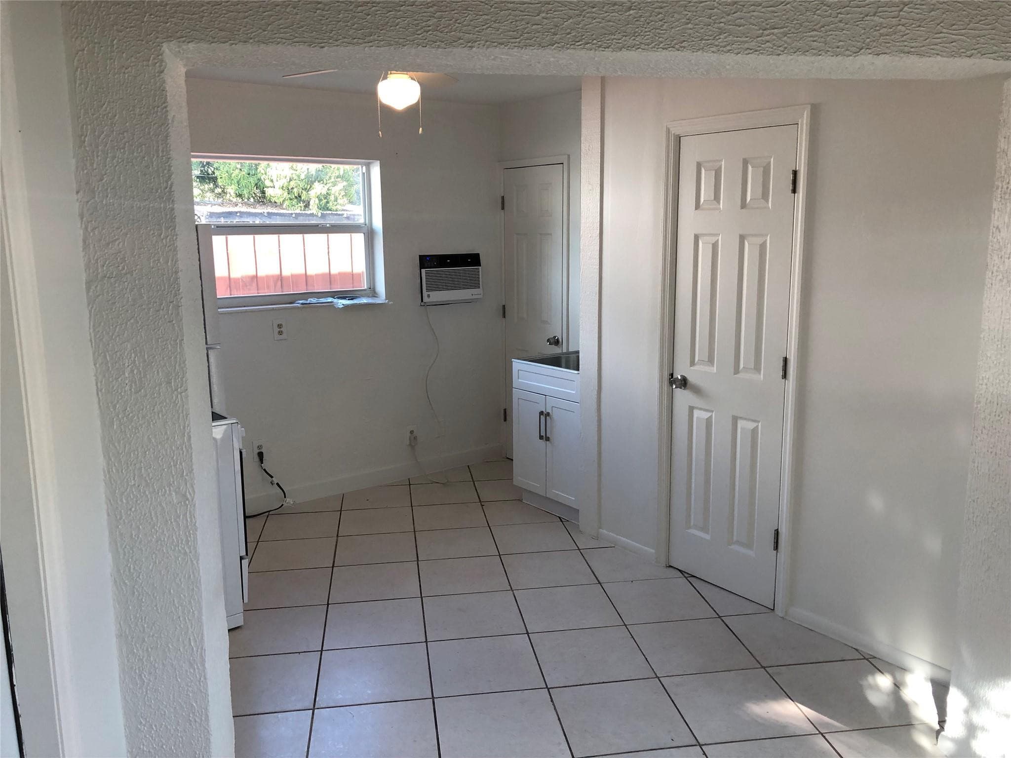 812 NE 15 Avenue, Fort Lauderdale, FL 33304 — photo 30 of 51