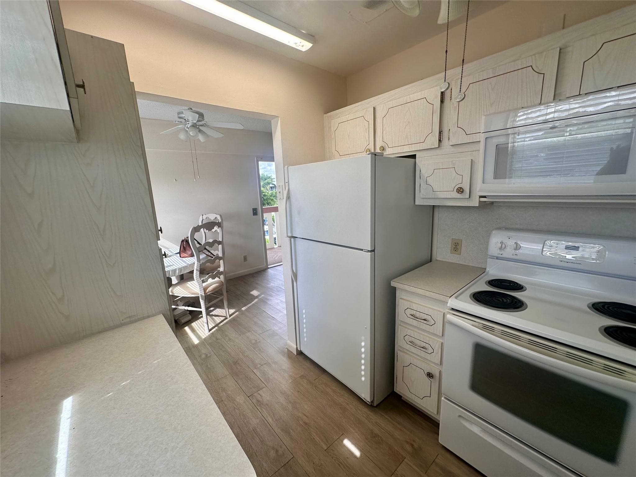 29 Preston A, Boca Raton, FL 33434 — photo 5 of 21