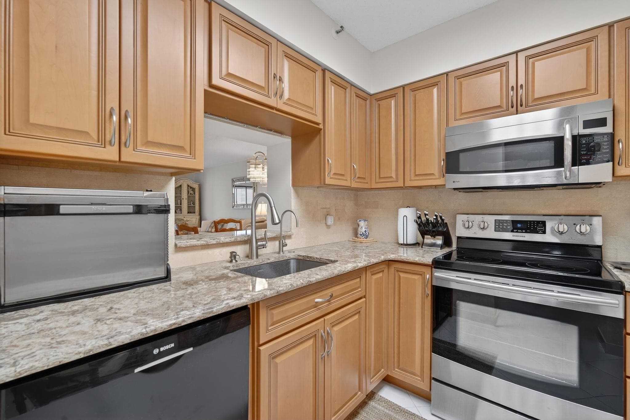 6866 Huntington Lane 304, Delray Beach, FL 33446 — photo 19 of 60