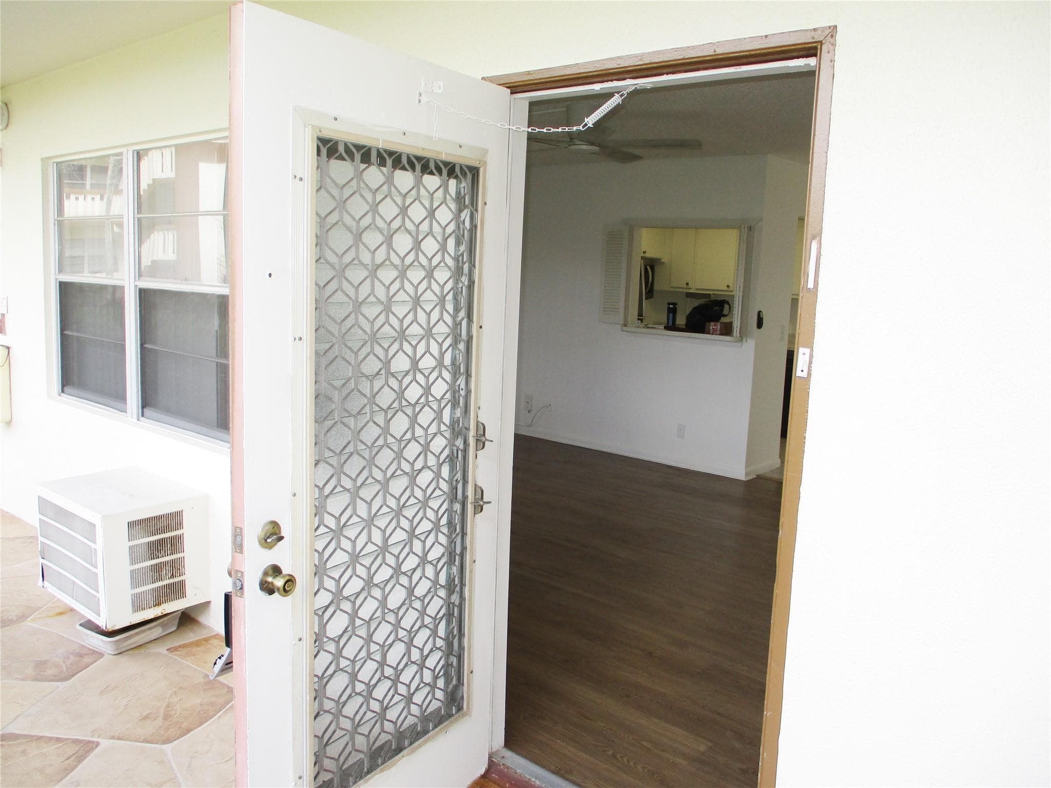 513 Mansfield M 513, Boca Raton, FL 33434 — photo 2 of 47