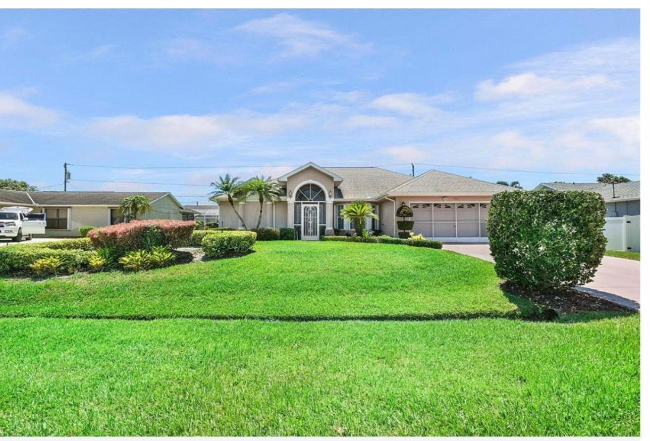 Single Family Residence in Port St. Lucie — photo 2 of 13