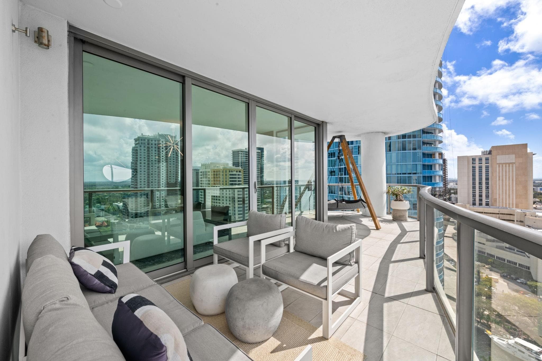 100 E Las Olas Boulevard 2404, Fort Lauderdale, FL 33301 — photo 12 of 73