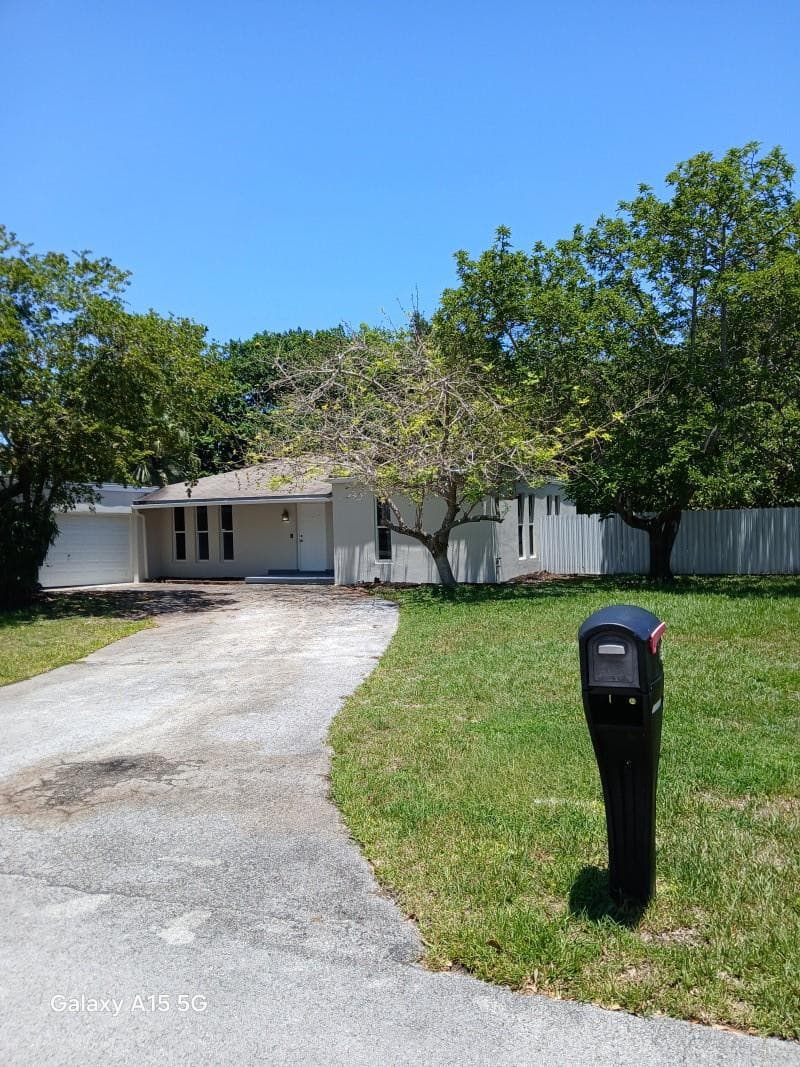 17131 SW 85th Avenue, Palmetto Bay, FL 33157 — photo 1 of 15