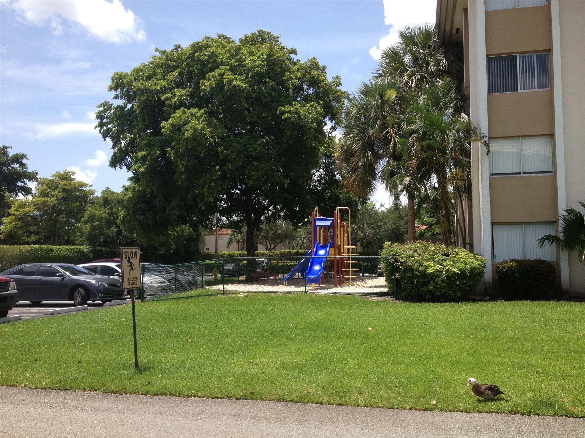 Condominium in Plantation — photo 14 of 22