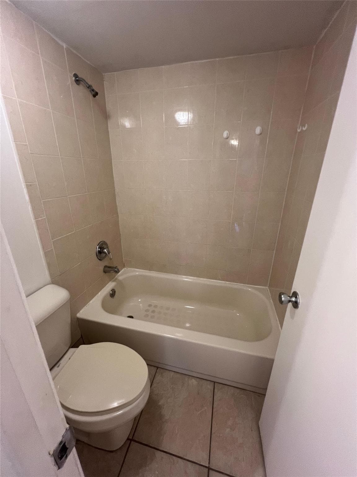 Condominium in Plantation — photo 10 of 22