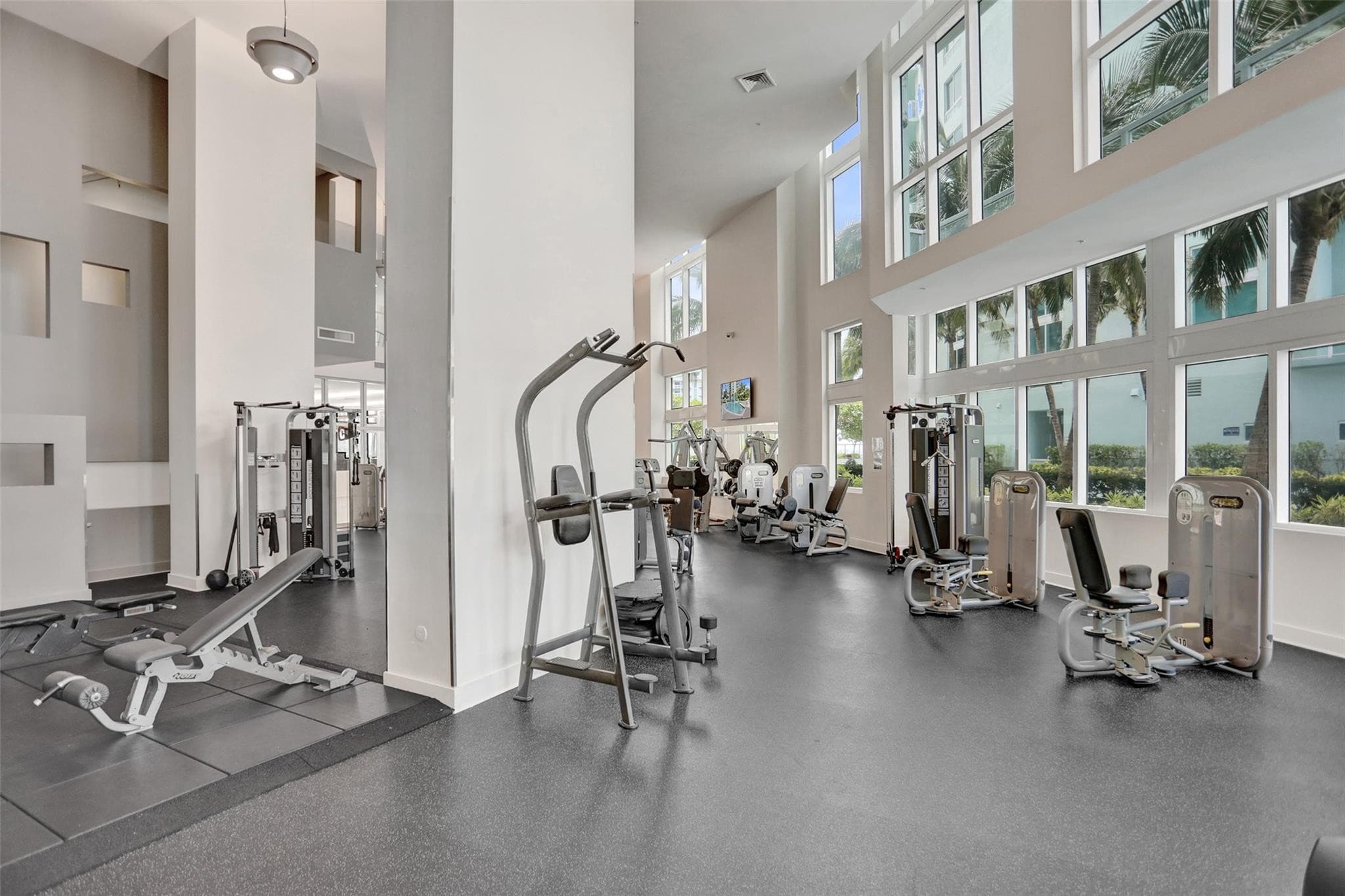 1900 N Bayshore Drive 715, Miami, FL 33132 — photo 27 of 54