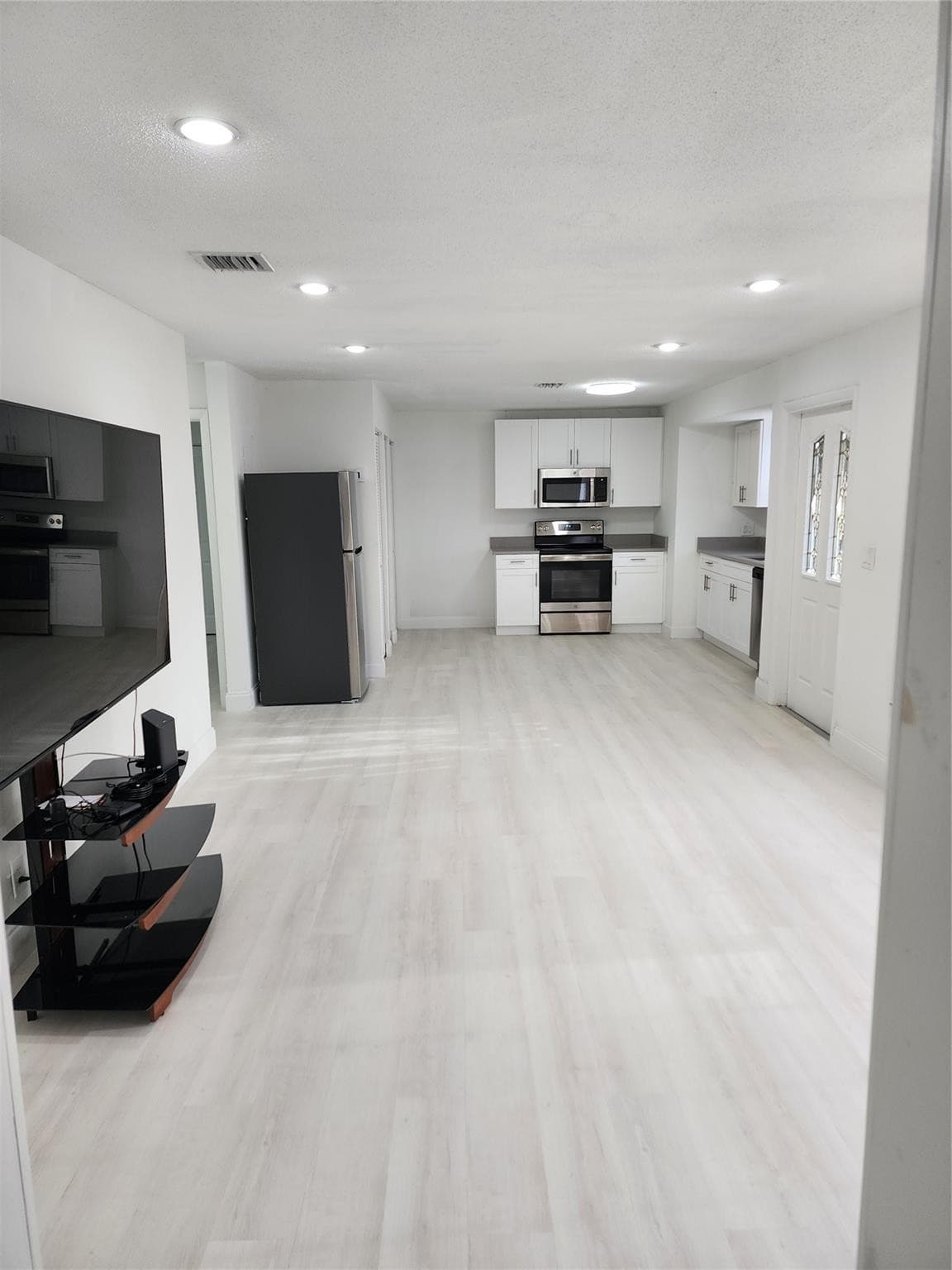 320 NW 4th Avenue 1, Deerfield Beach, FL 33441 — photo 17 of 33