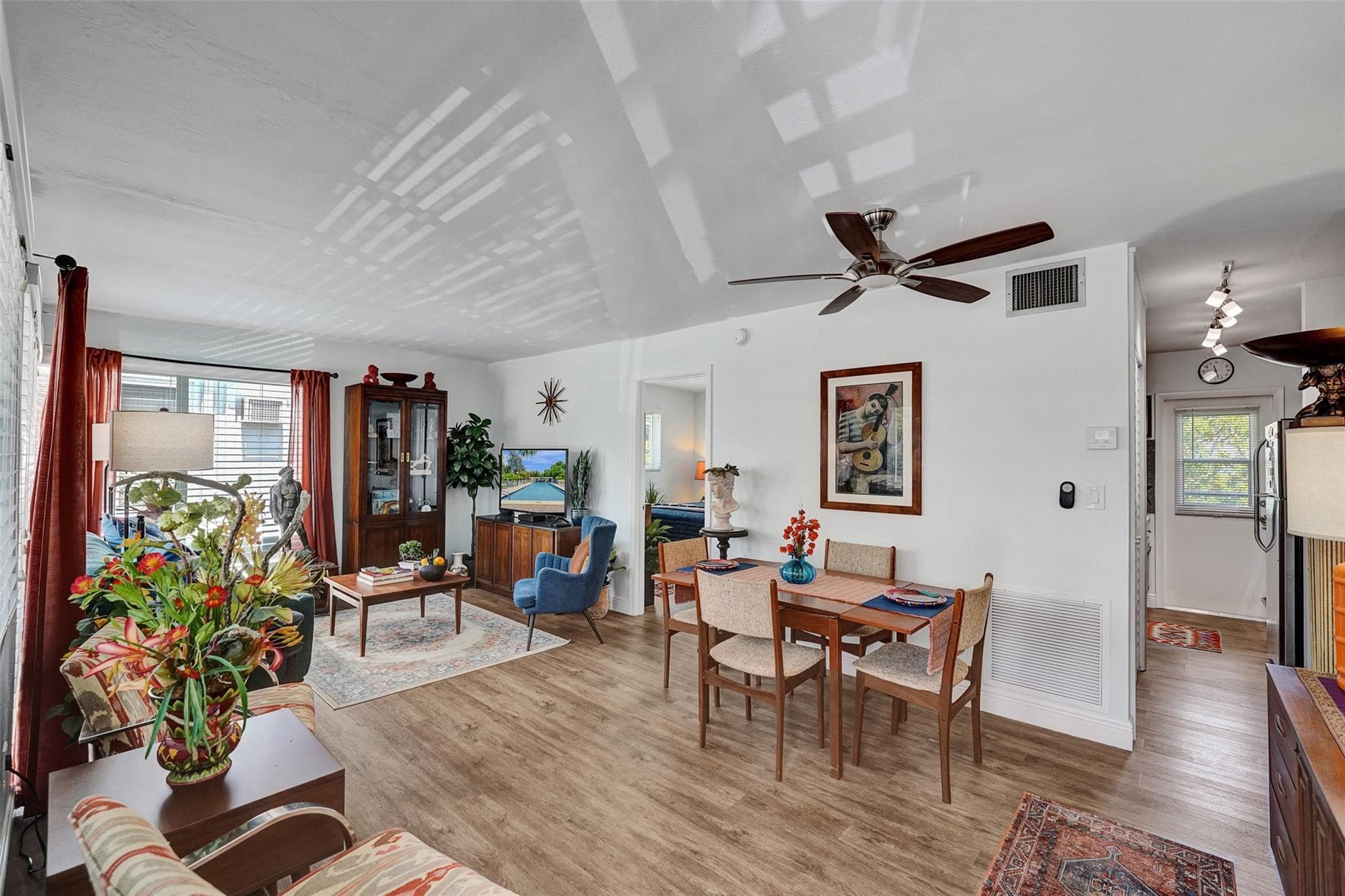 1055 SE 15th Street 14c, Fort Lauderdale, FL 33316 — photo 2 of 33