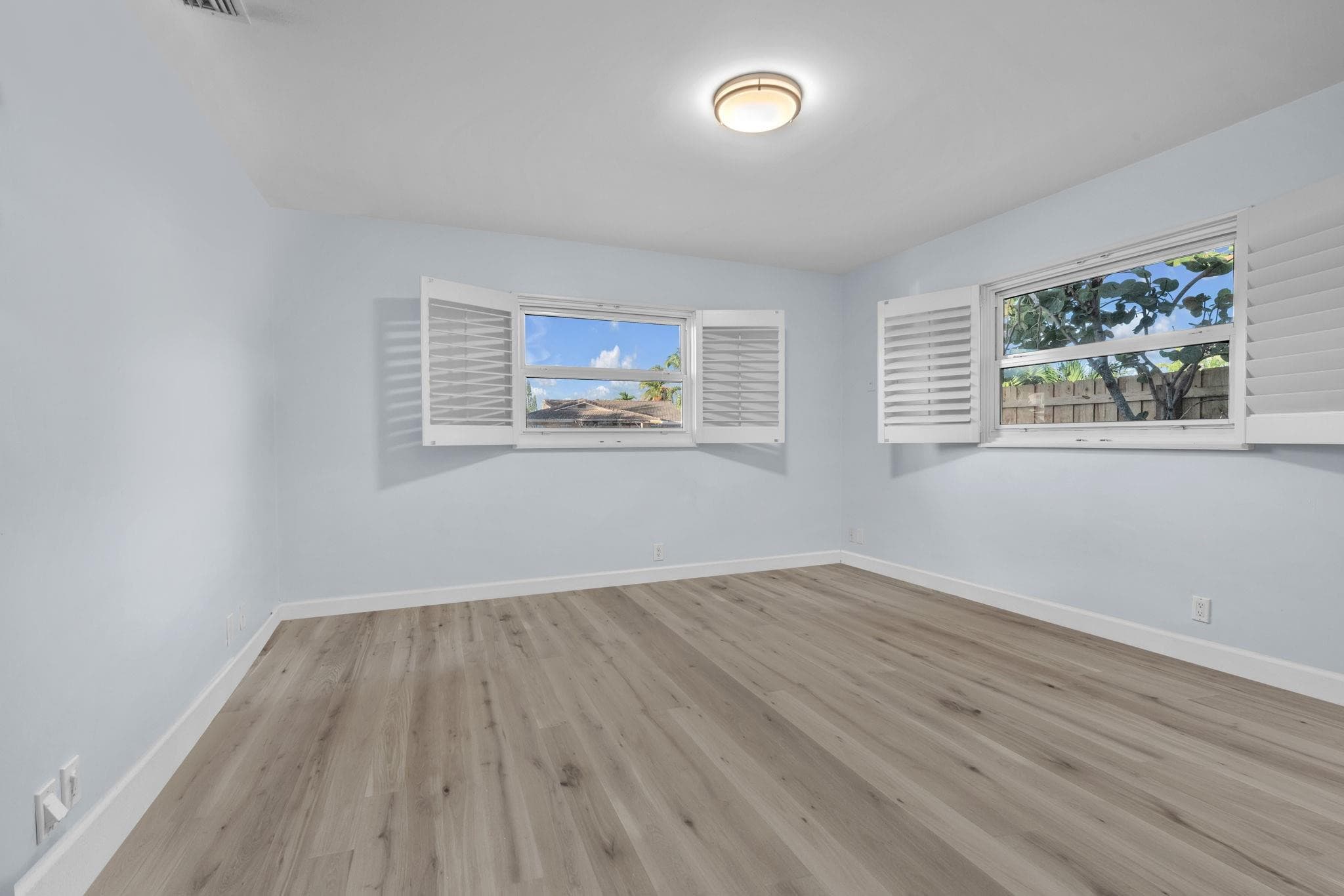 1421 NE 54th Street, Fort Lauderdale, FL 33334 — photo 14 of 45