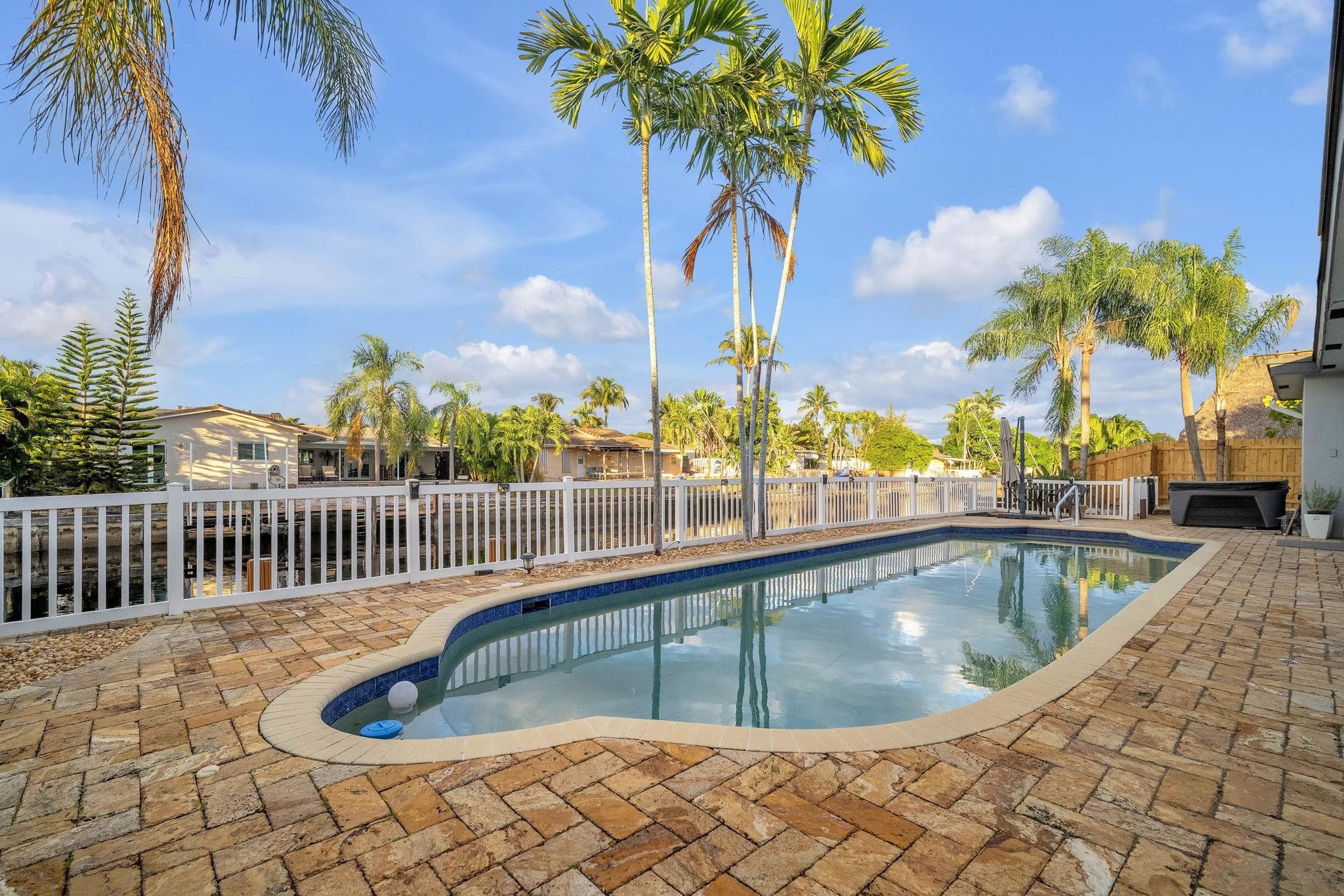 1421 NE 54th Street, Fort Lauderdale, FL 33334 — photo 24 of 45