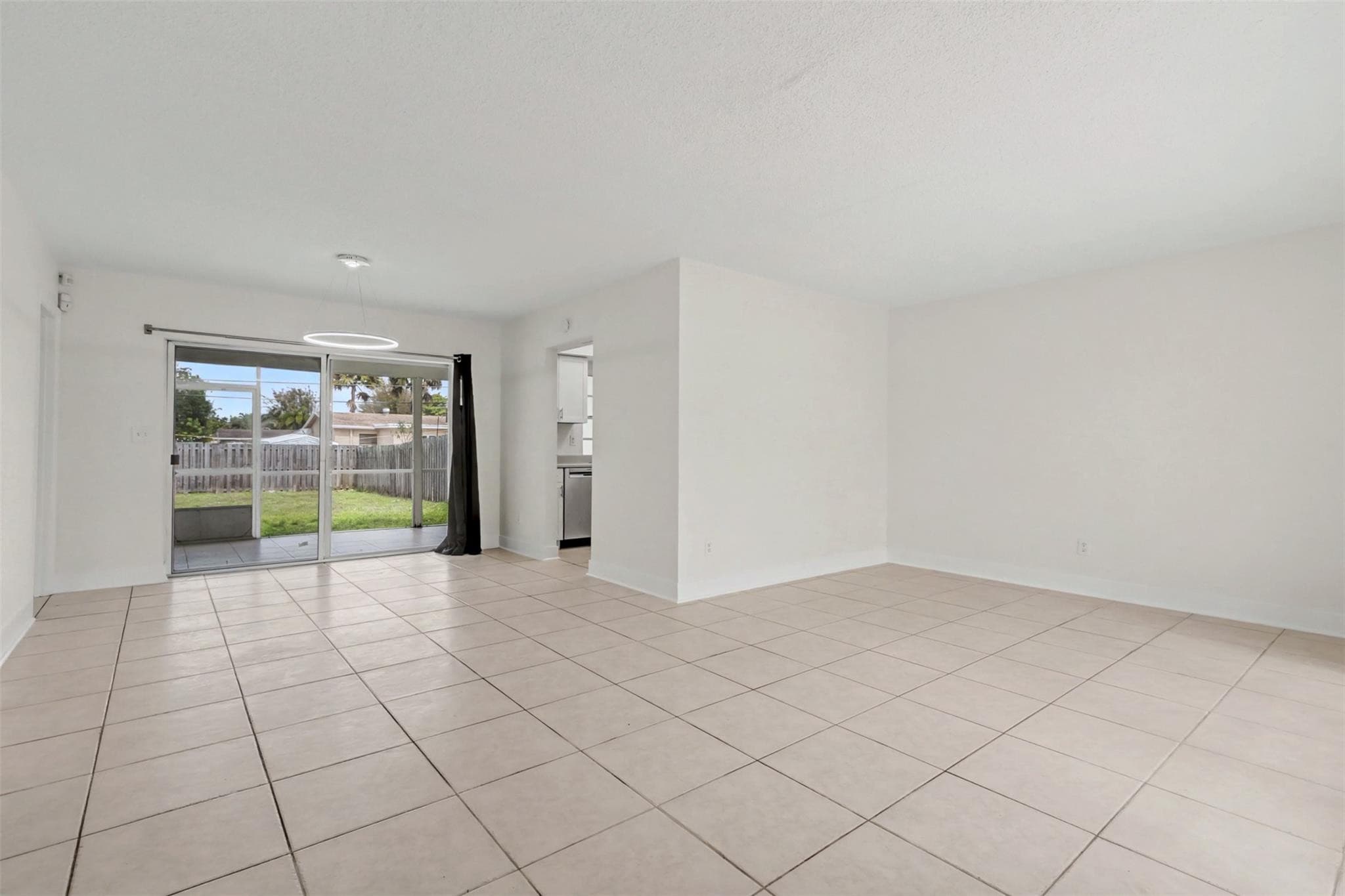 6821-6825 NW 11th Place 6825, Plantation, FL 33317 — photo 14 of 39
