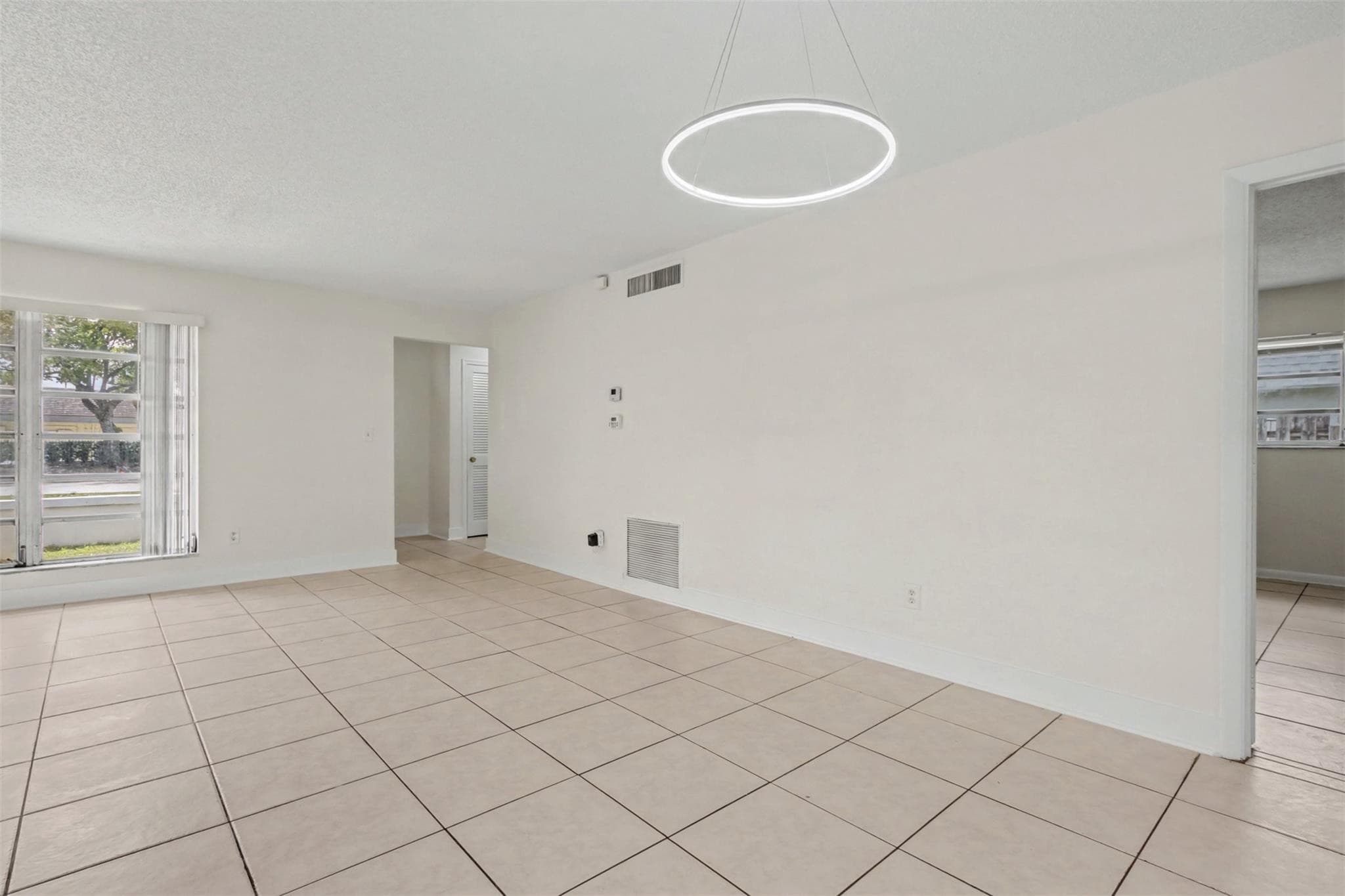6821-6825 NW 11th Place 6825, Plantation, FL 33317 — photo 20 of 39