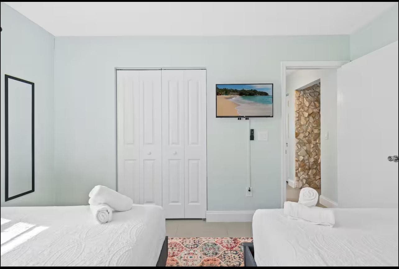 304 SE 4th Street, Dania Beach, FL 33004 — photo 14 of 27
