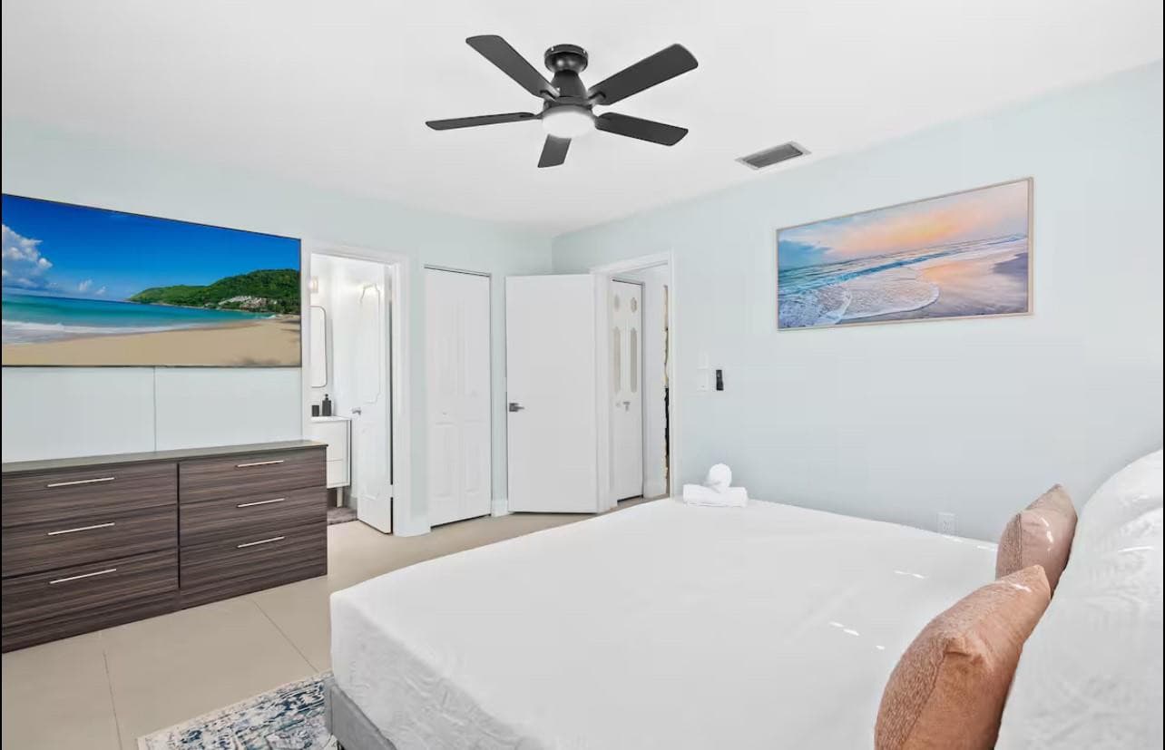 304 SE 4th Street, Dania Beach, FL 33004 — photo 18 of 27