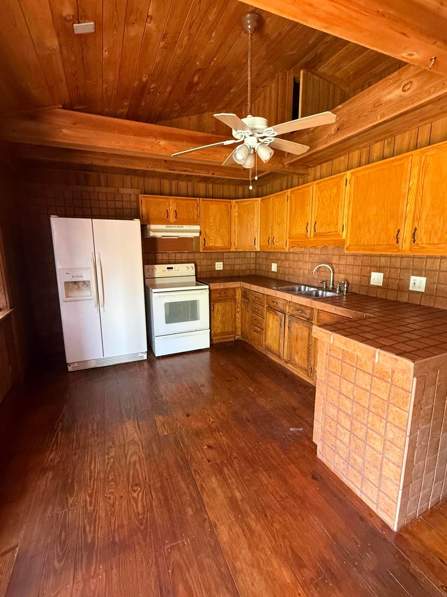 3611 Elizabeth Street, Palm Springs, FL 33461 — photo 4 of 19