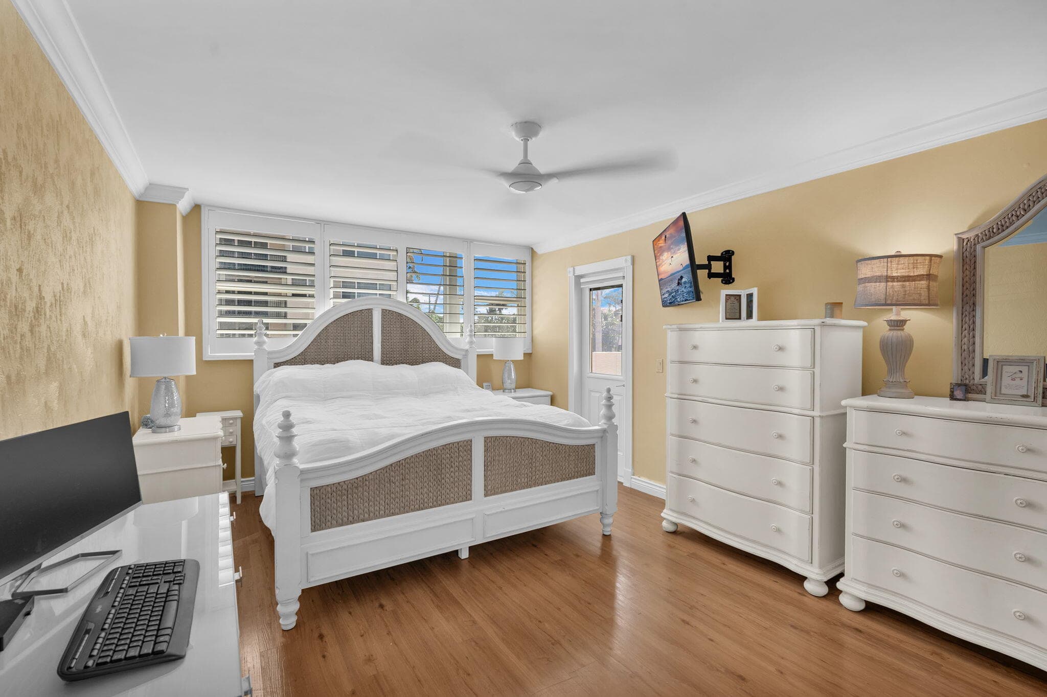 1239 Hillsboro Mile 202, Hillsboro Beach, FL 33062 — photo 17 of 42