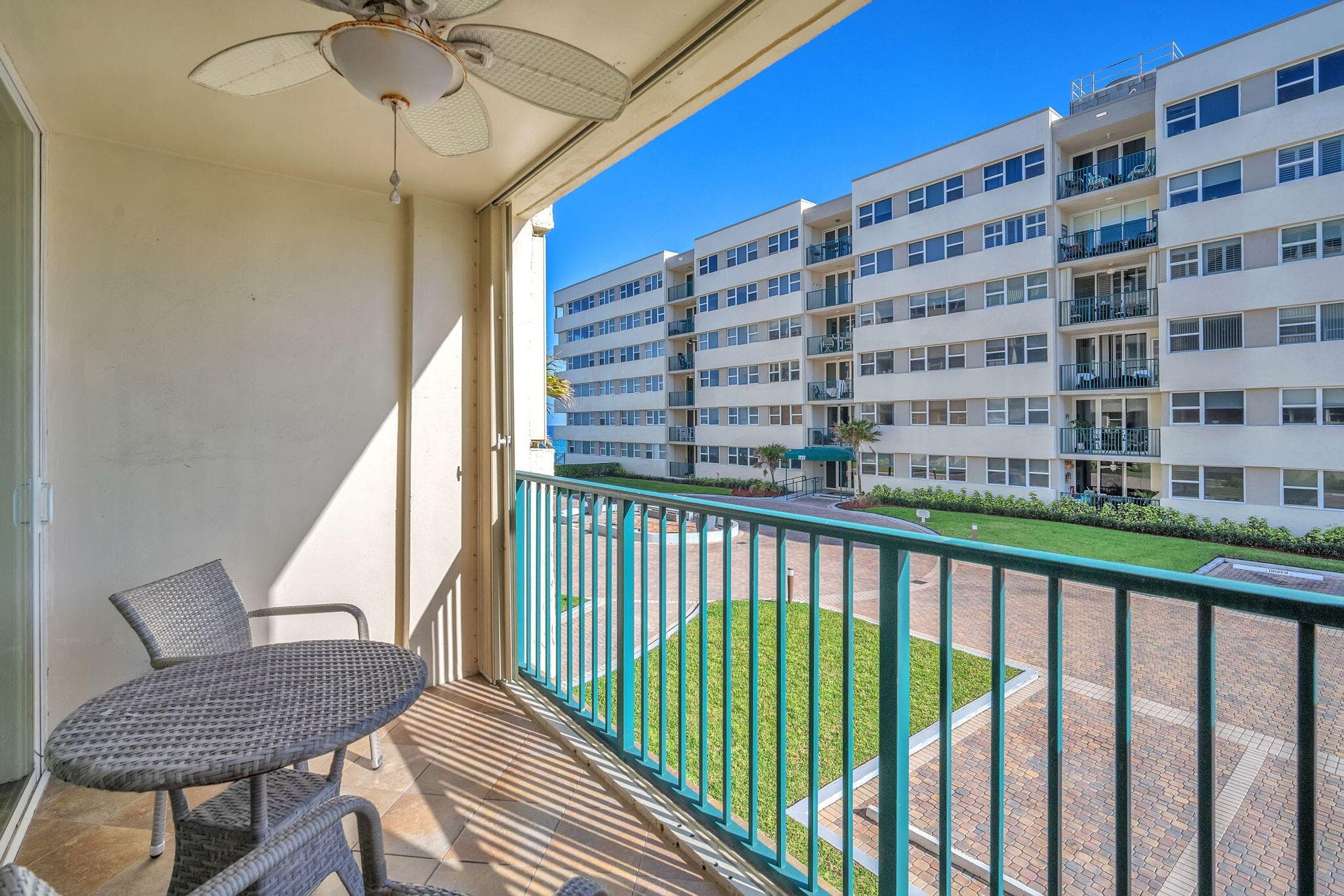 1239 Hillsboro Mile 202, Hillsboro Beach, FL 33062 — photo 27 of 42