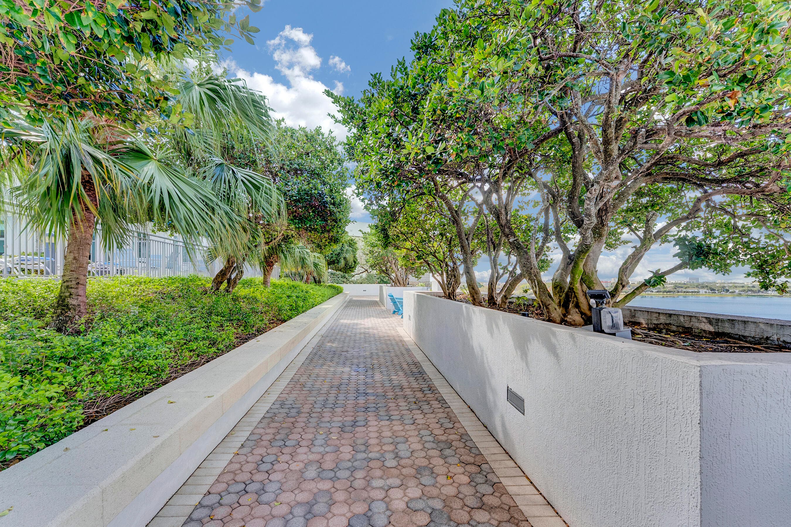 300 S Australian Avenue 502, West Palm Beach, FL 33401 — photo 29 of 44