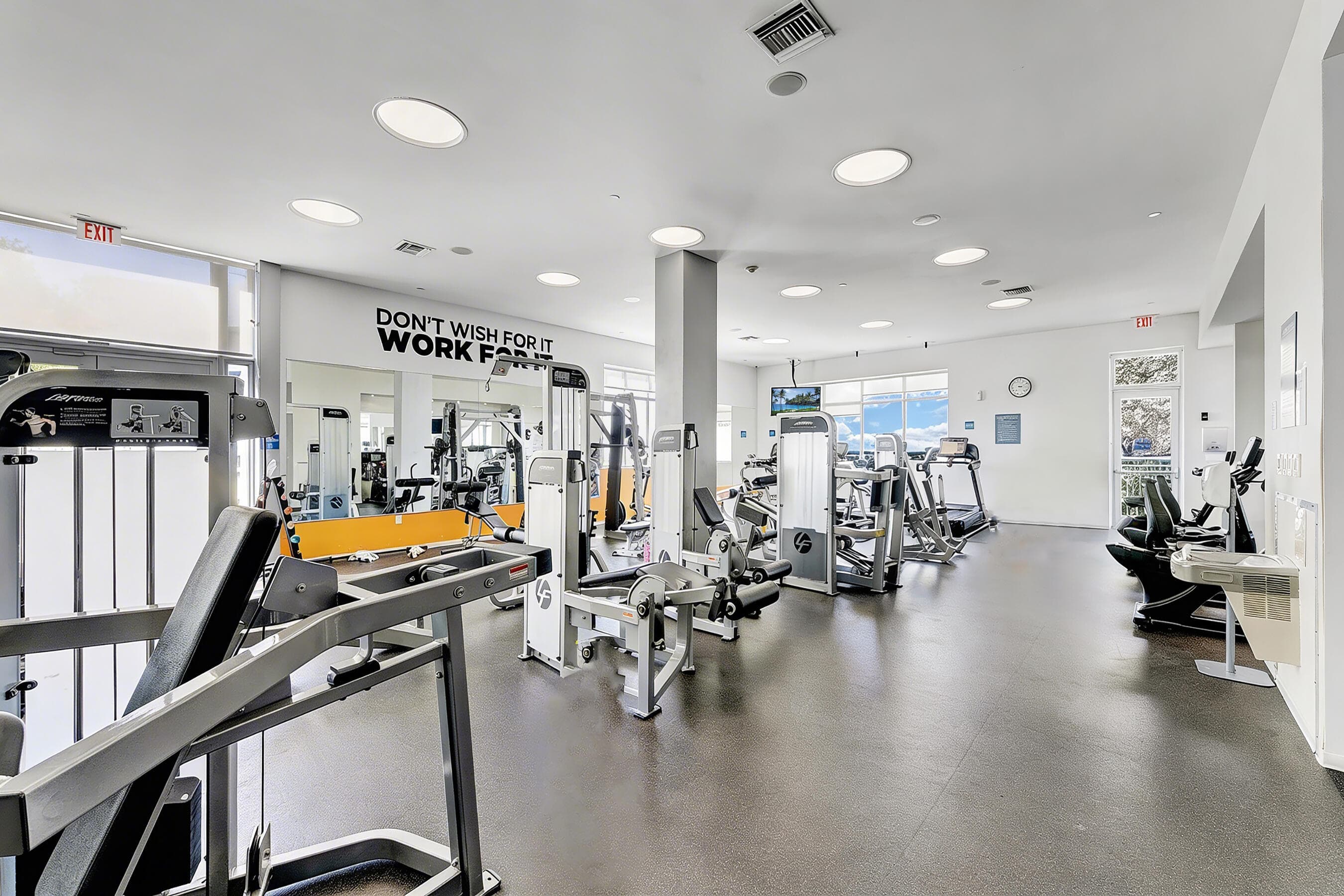 300 S Australian Avenue 502, West Palm Beach, FL 33401 — photo 42 of 44