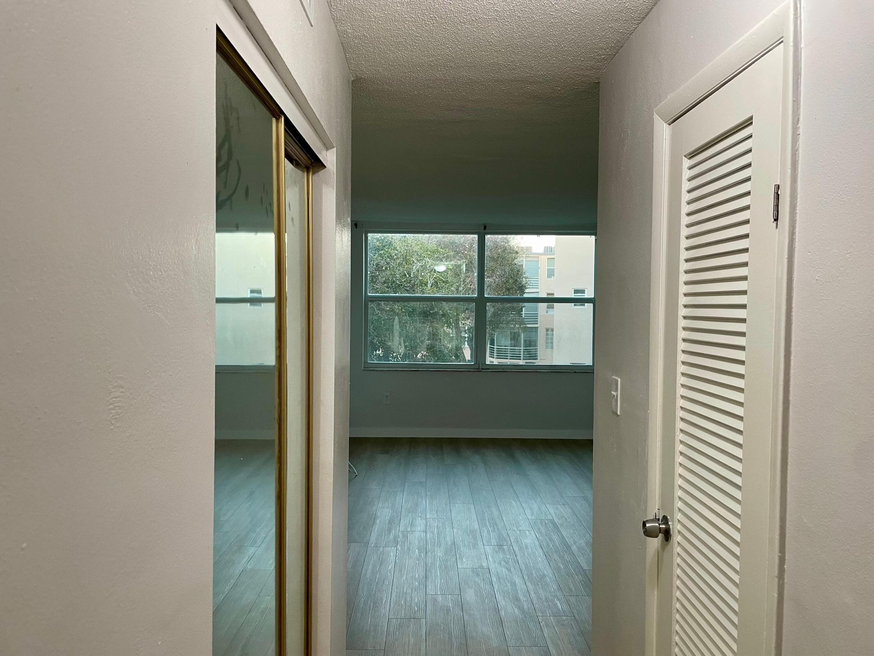 1401 NE 191st Street, Miami, FL 33179 — photo 10 of 31