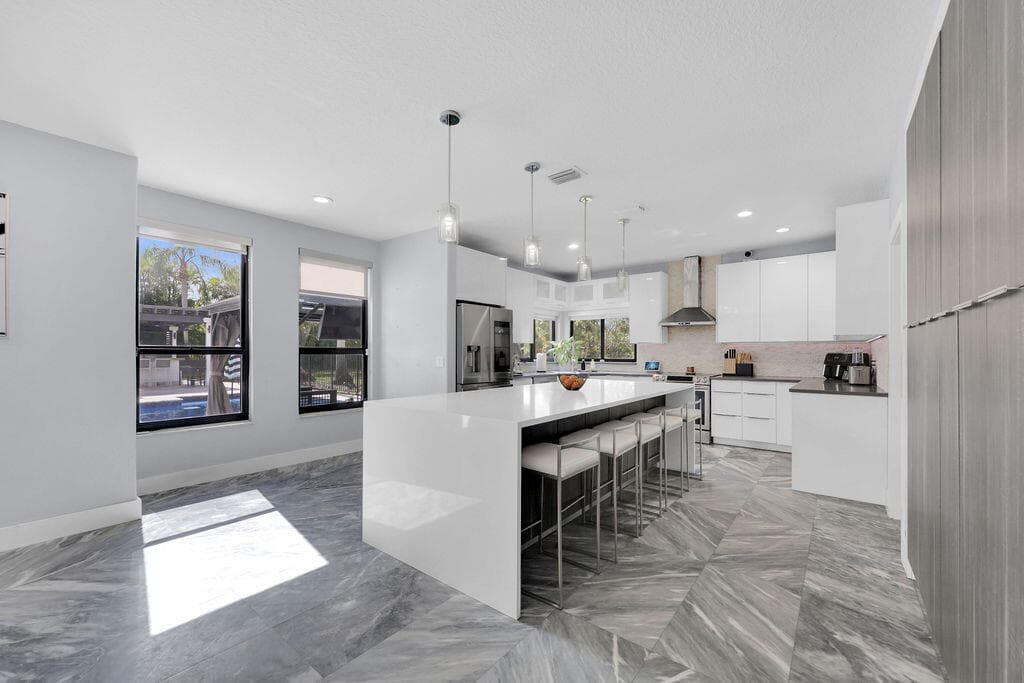 3541 Carlton Lane, Davie, FL 33330 — photo 19 of 88