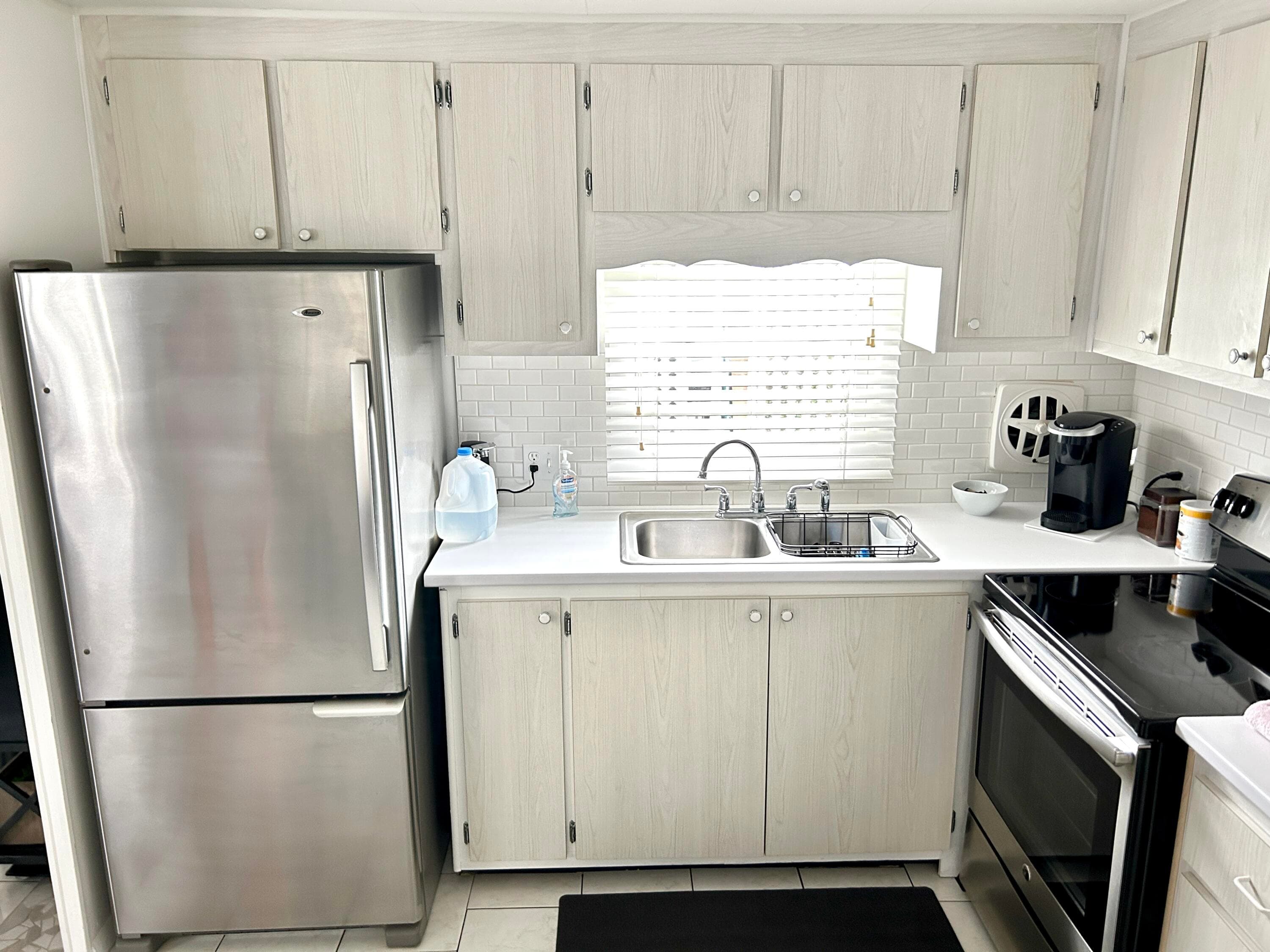 3240 State Street, Hollywood, FL 33021 — photo 11 of 30