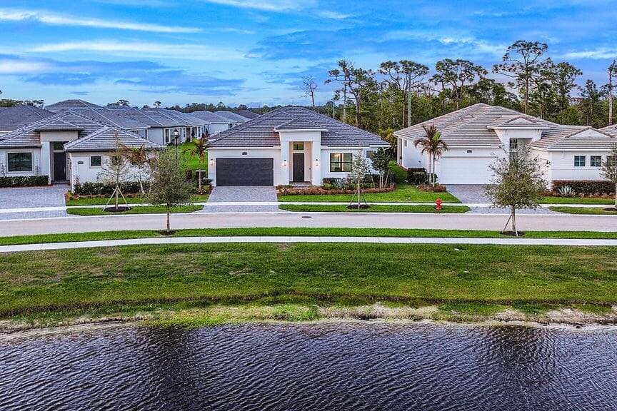 2293 SE Canopy Cove Lane, Port St. Lucie, FL 34984 — photo 37 of 46