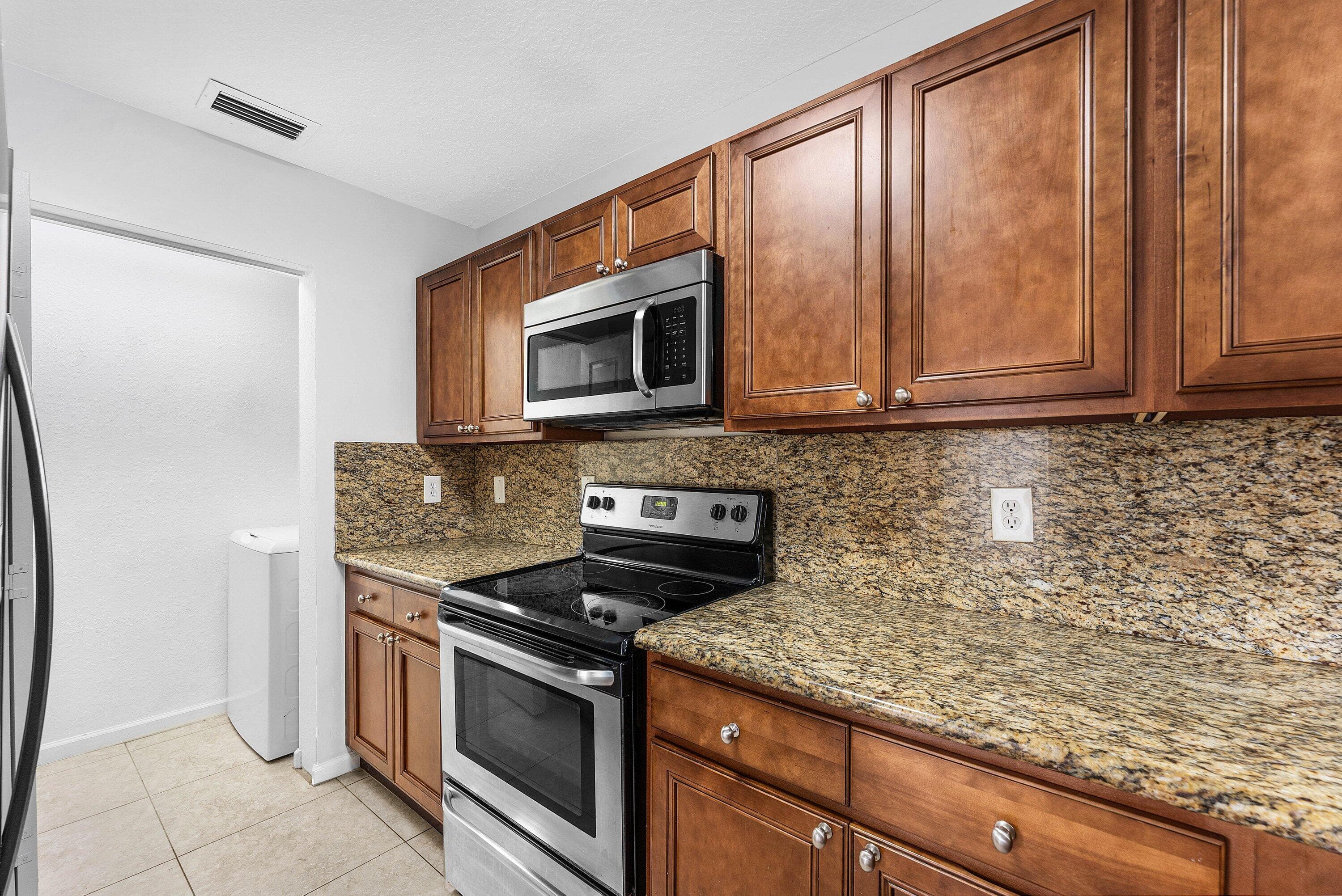 6515 Diamond Springs Terrace 2404, West Palm Beach, FL 33411 — photo 10 of 31