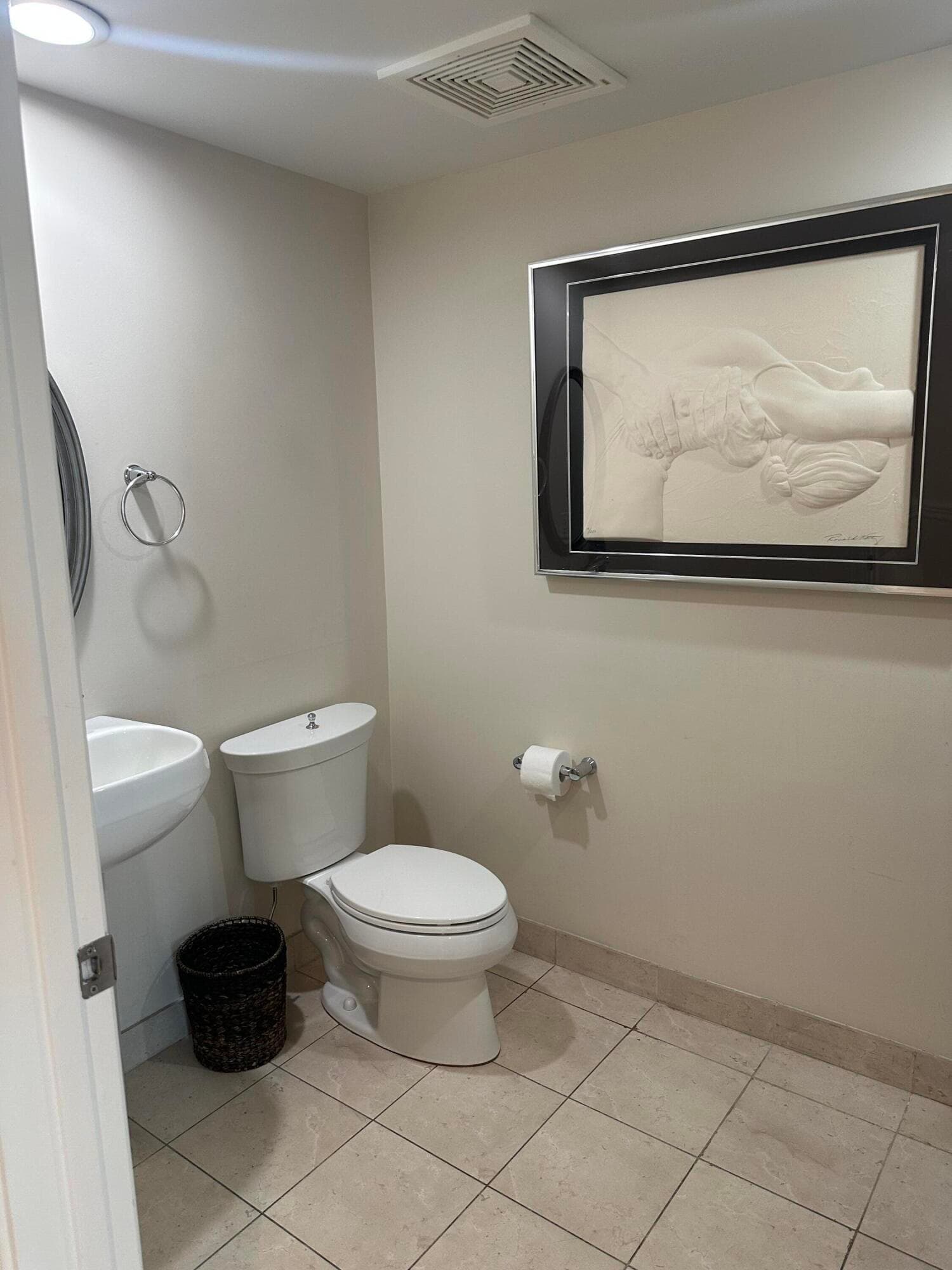 610 W Las Olas Boulevard 517, Fort Lauderdale, FL 33312 — photo 7 of 31