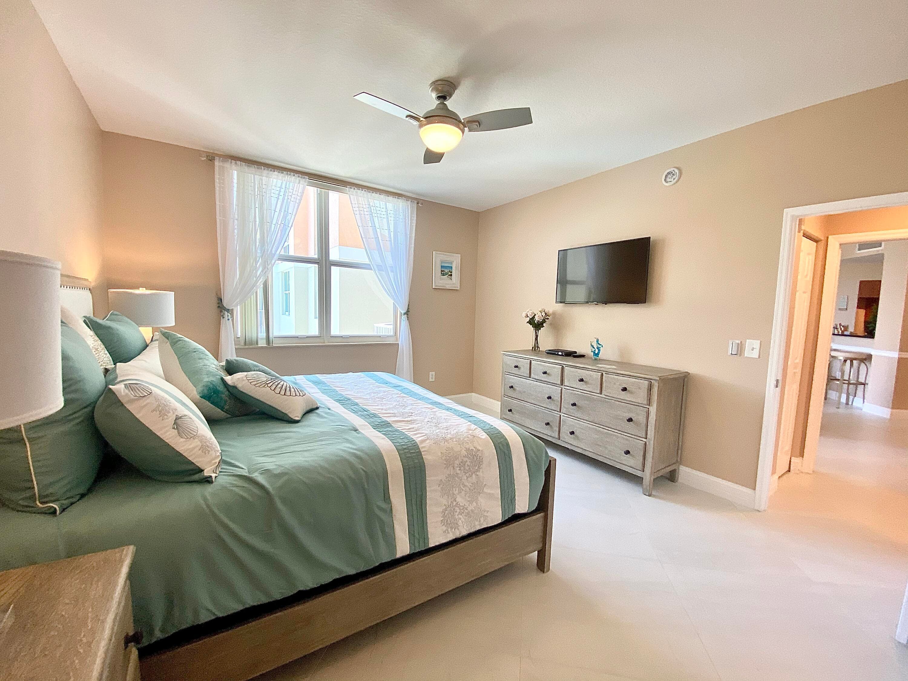 806 E Windward Way 508, Lantana, FL 33462 — photo 15 of 42