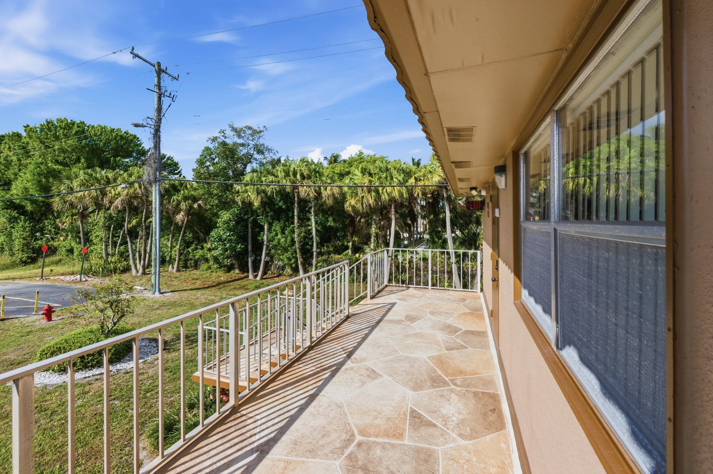 336 Brittany G, Delray Beach, FL 33446 — photo 4 of 35