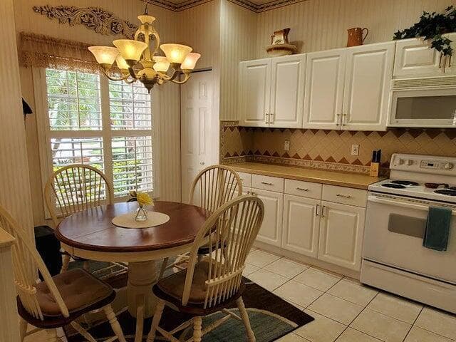 430 NW Lismore Lane, Port St. Lucie, FL 34986 — photo 8 of 21
