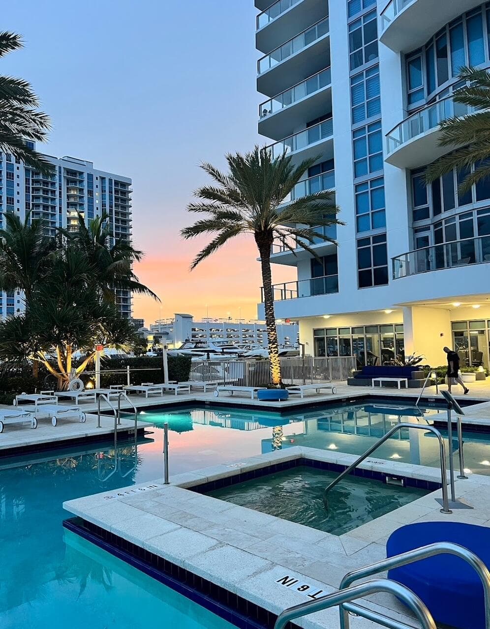 17211 Biscayne Boulevard, North Miami Beach, FL 33160 — photo 4 of 4