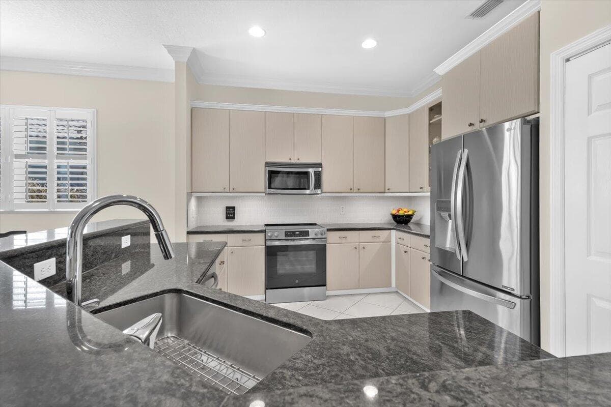 8332 Belfry Place, Port St. Lucie, FL 34986 — photo 22 of 93