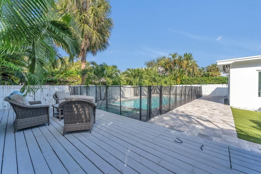 801 NE 19th Terrace, Fort Lauderdale, FL 33304 — photo 23 of 28