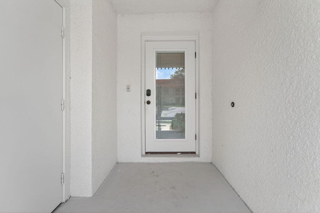 505 Brackenwood Place, Palm Beach Gardens, FL 33418 — photo 2 of 40
